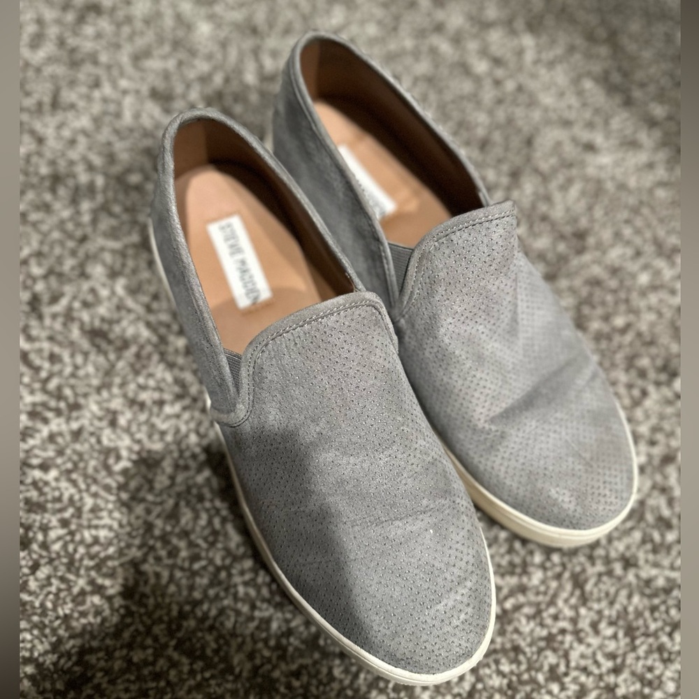 Steve Madden slip on gray sneakers
